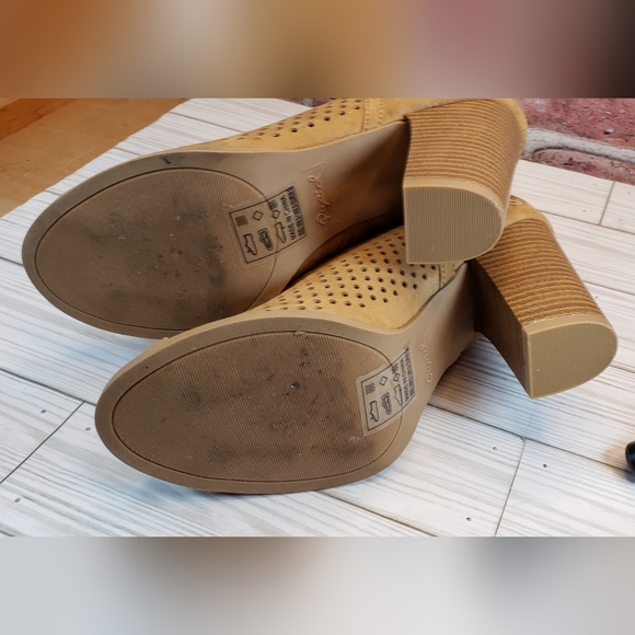 Qupid Tan Chunky-Heeled Open-toed Booties size 8.5 (sy203) - Picture 9 of 10